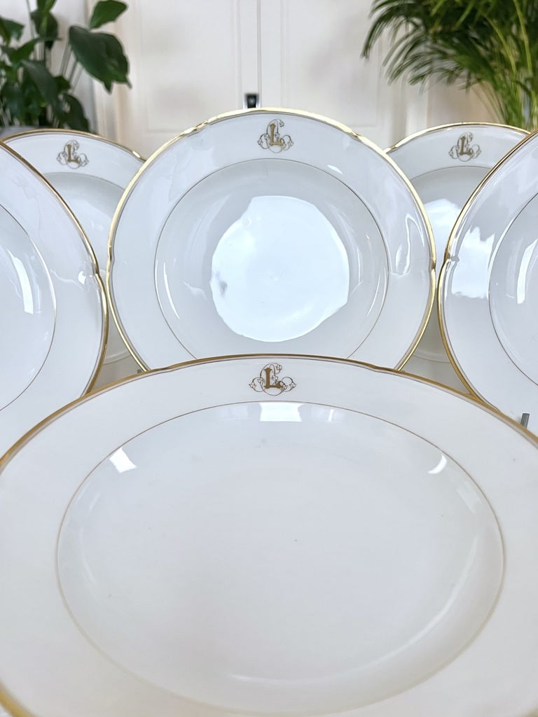 Série de 10 Assiettes à Potage Porcelaine de Limoges - Jean Pouyat - Monogrammes - Vieux Paris -photo-1