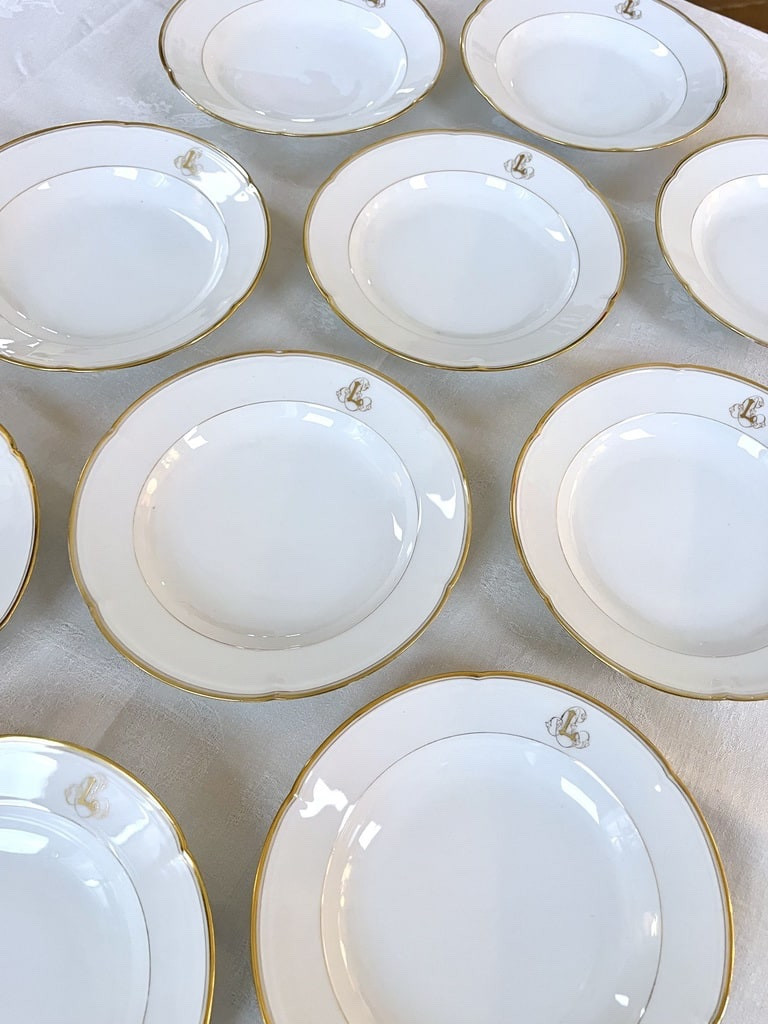 Série de 10 Assiettes à Potage Porcelaine de Limoges - Jean Pouyat - Monogrammes - Vieux Paris -photo-2