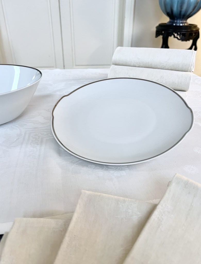 Porcelain Salad Bowl And Cake Plate With Platinum Mesh Decoration - Vintage 1970-photo-1