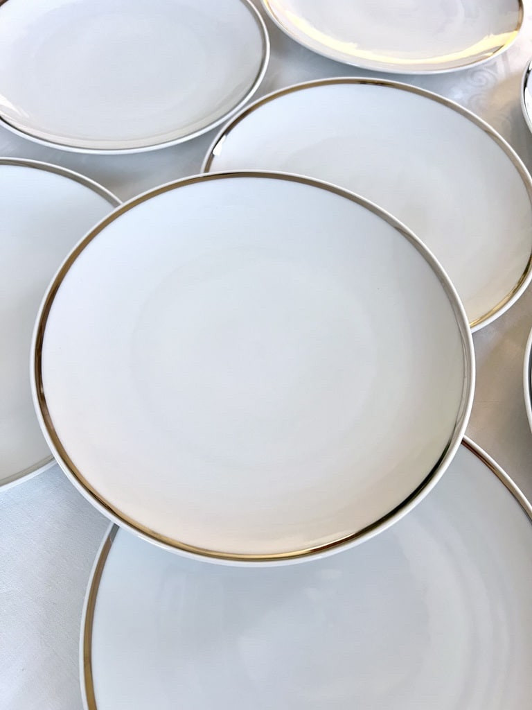 White Porcelain Dessert Plates With Platinum Rim - Vintage 1970s Style Dinner Service-photo-4
