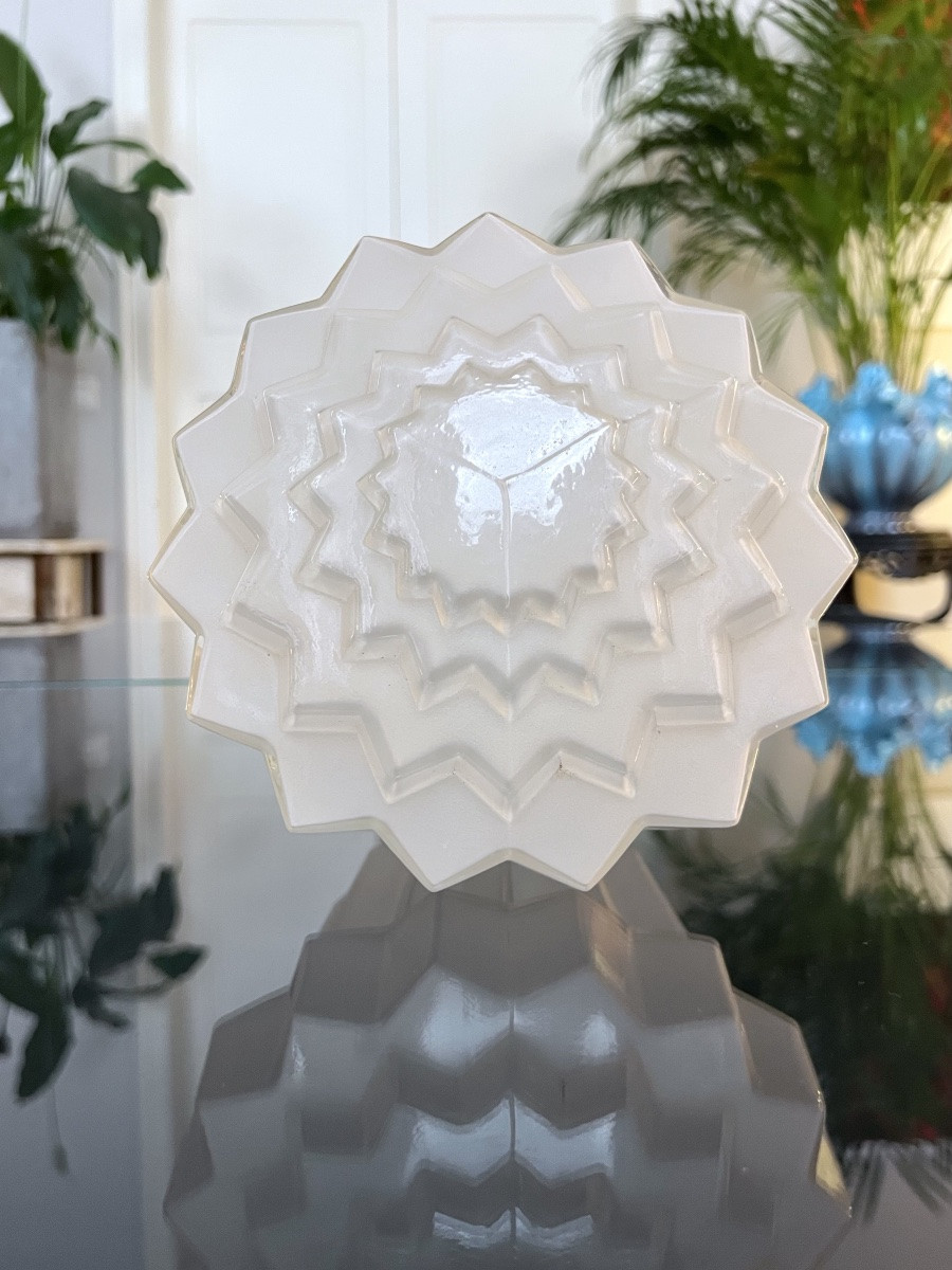 Art Deco Skyscrapper Globe - Frosted Glass - Pendant Chandelier Lamp-photo-2