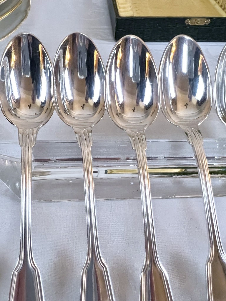Cuillères à Dessert En Métal Blanc Modèle Aux Filets - Coffret Couverts -photo-4