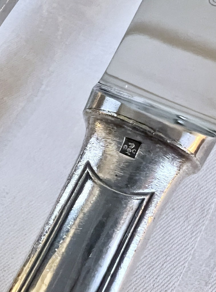 Couteaux en métal argenté - décor filets et coquille - Christofle-photo-4