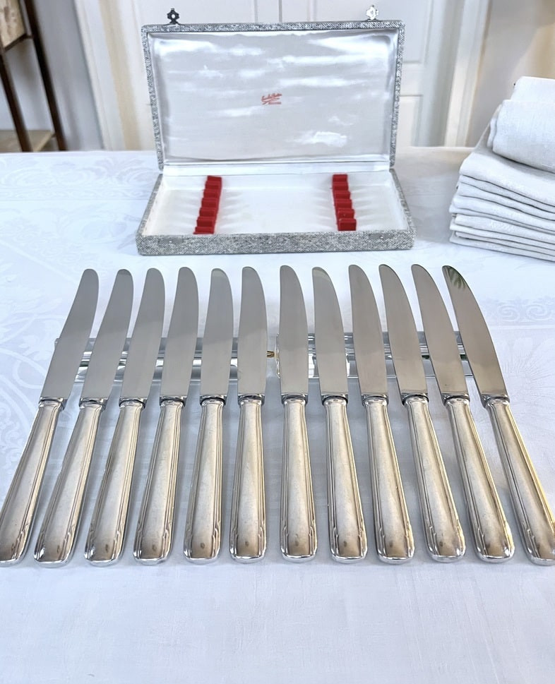 Couteaux Art Déco manches métal argenté et lames acier inoxydable - Coffret