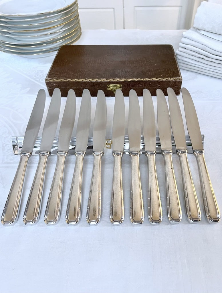 Couteaux Art Déco en métal alfénide - Christofle - Coffret