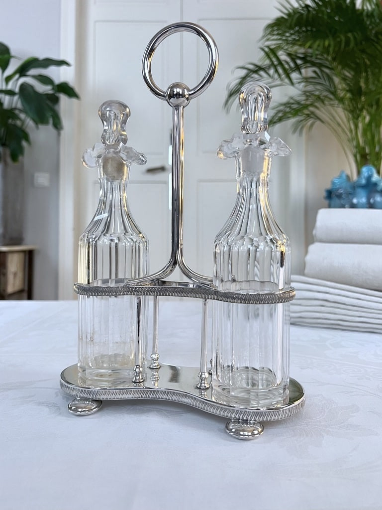 Huilier vinaigrier en métal argenté - Flacons burettes  - Serviteur Vintage