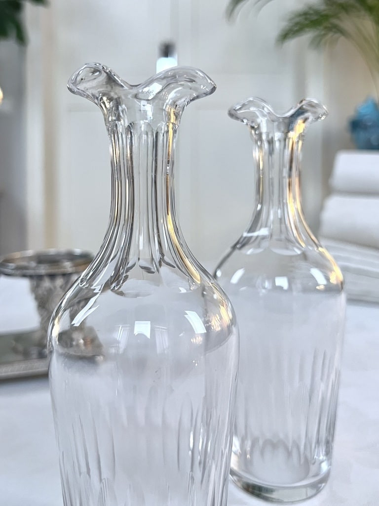 Serviteur huile vinaigre en régule argenté - Huilier Vinaigrier Flacons en verre-photo-1