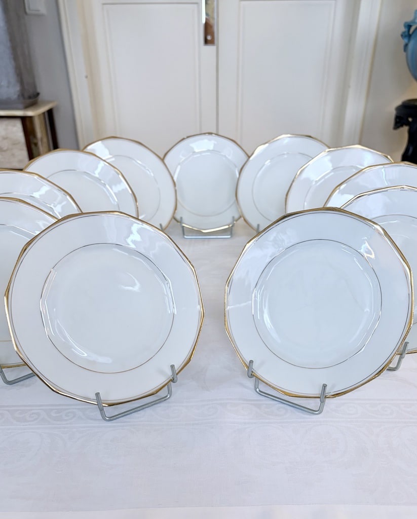 Assiettes à dessert en porcelaine fine et filets à l'or fin - fin 19e siècle-photo-2