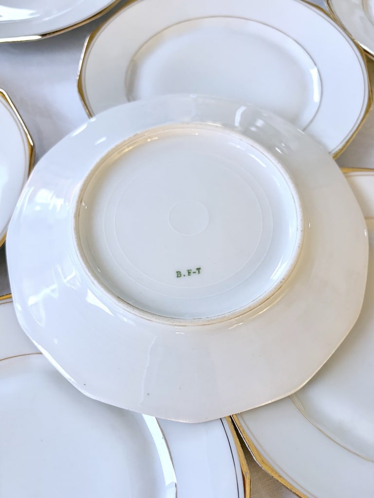 Assiettes à dessert en porcelaine fine et filets à l'or fin - fin 19e siècle-photo-6