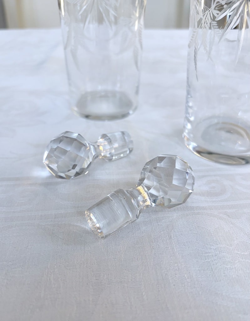 Blown-glass Oil And Vinegar Set With Foliage Design - Pair Of Cruets-photo-1