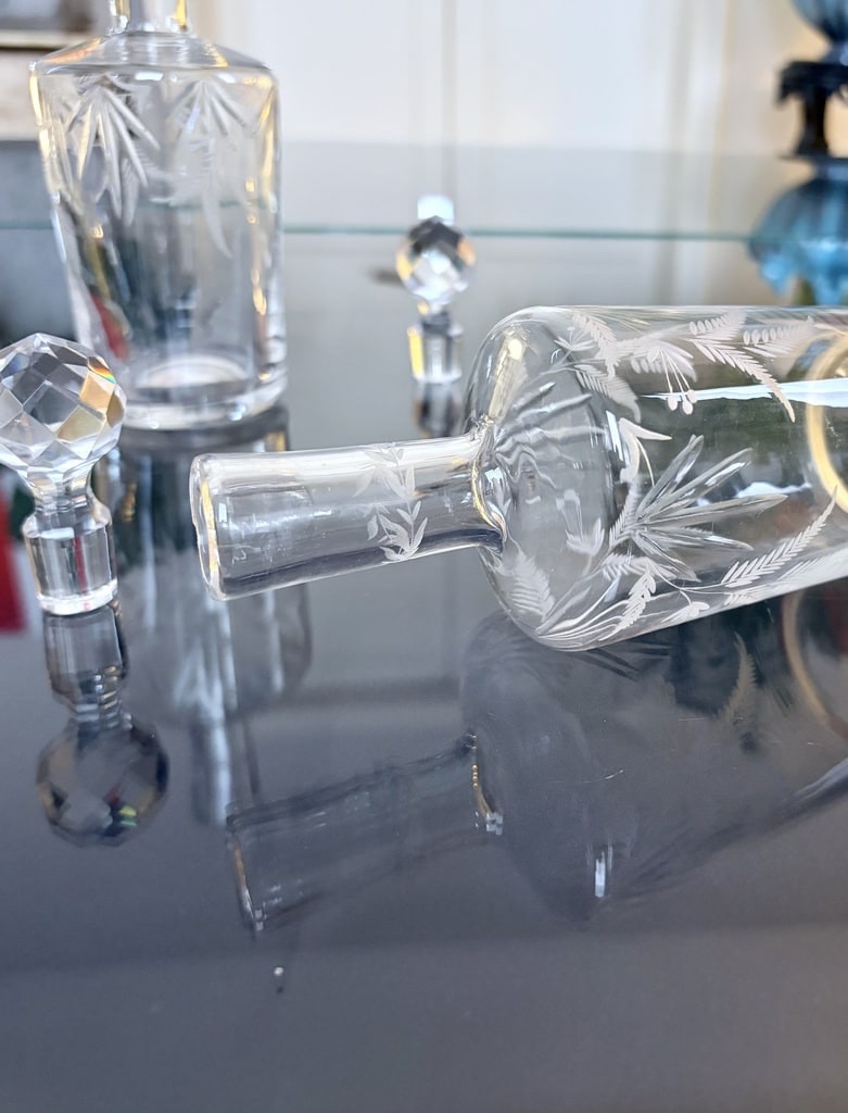 Blown-glass Oil And Vinegar Set With Foliage Design - Pair Of Cruets-photo-2