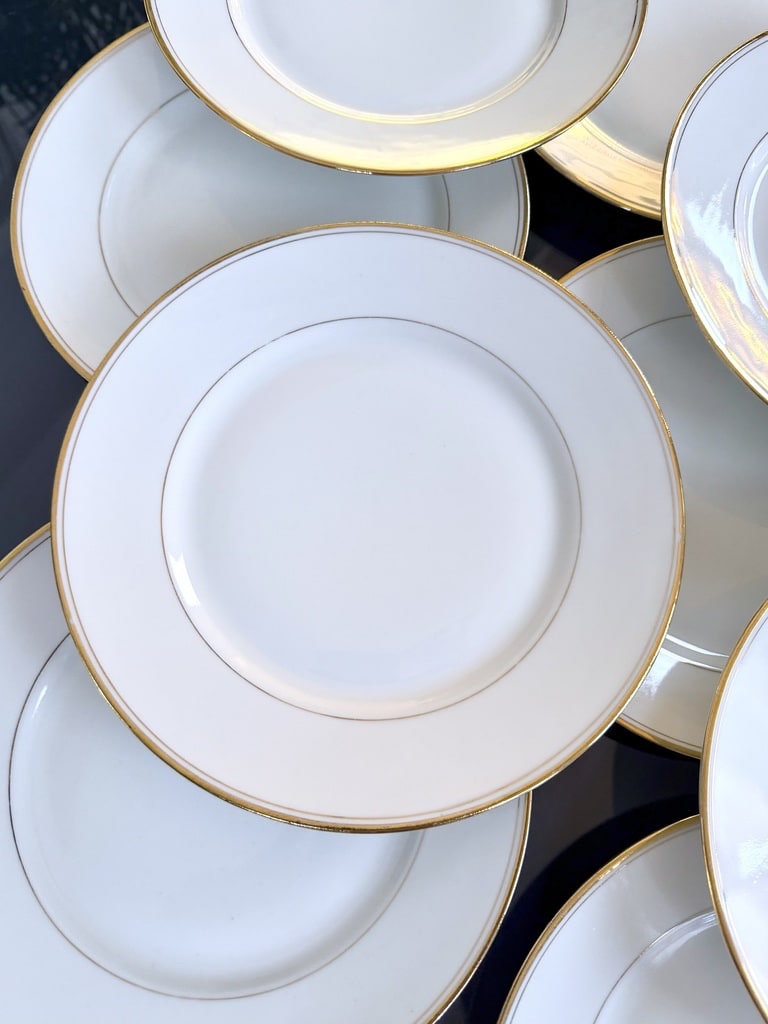 Assiettes plates en porcelaine blanche filets à l'or fin - Cirot Gadouin - 20e siècle-photo-7