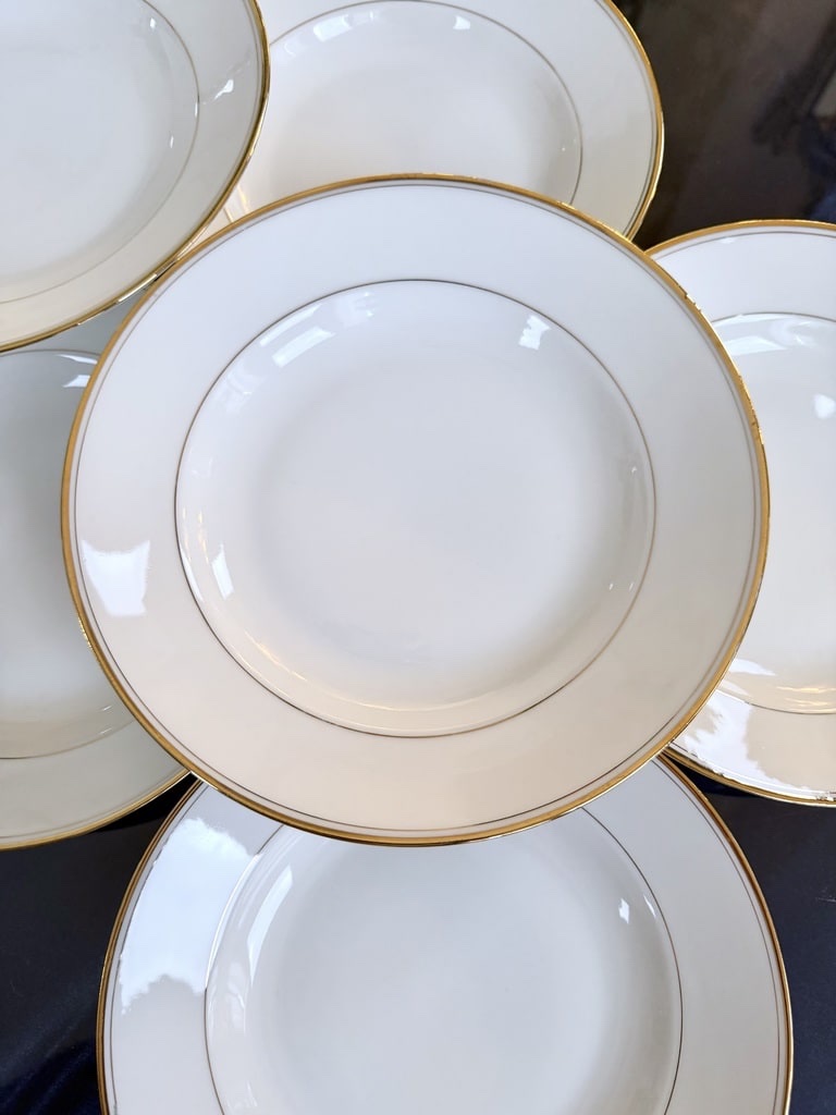 Assiettes à potage en porcelaine décor de filets à l'or fin - Cirot Gadouin - Service de table-photo-2