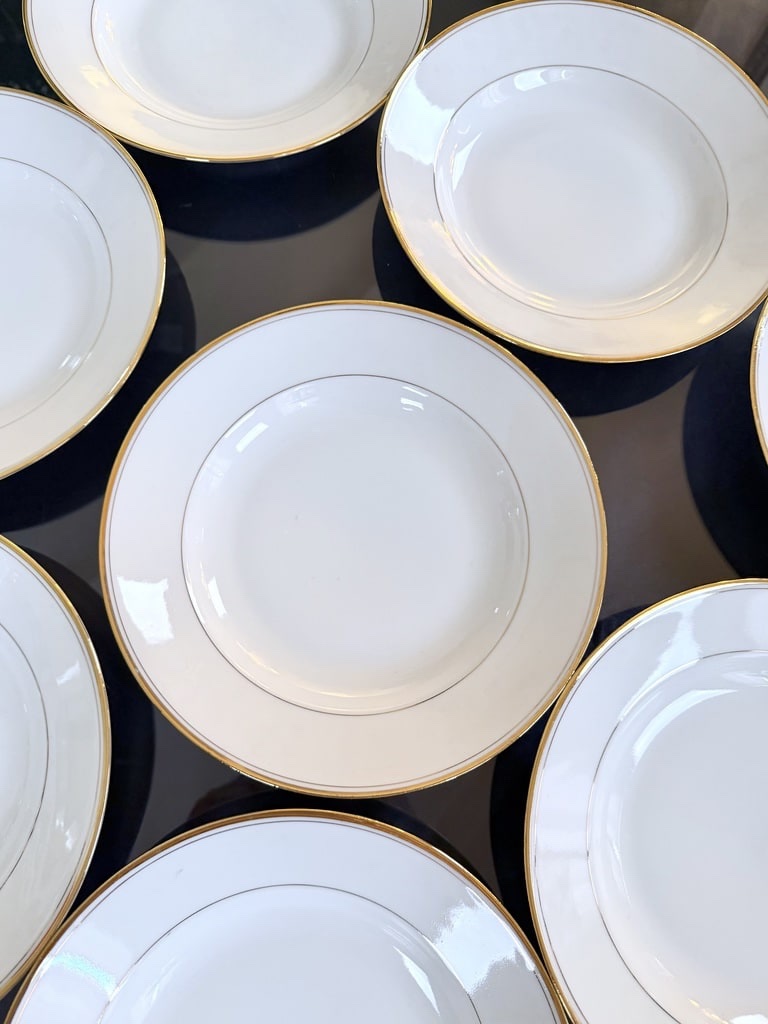 Assiettes à potage en porcelaine décor de filets à l'or fin - Cirot Gadouin - Service de table-photo-3