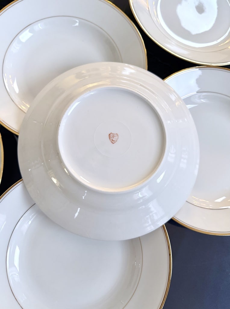 Assiettes à potage en porcelaine décor de filets à l'or fin - Cirot Gadouin - Service de table-photo-4