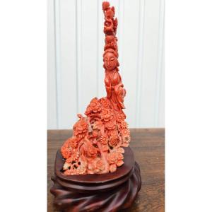 Déesse Du Printemps En Corail Rouge Vers 1940  Chine : Corail Sculpté Figurant Une Guanyin  