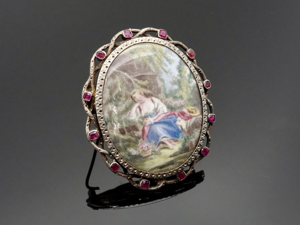 Grande Broche 19ème Siècle, Miniature En émail Sur Porcelaine, Monture Vermeil, Ornée De Rubis-photo-4