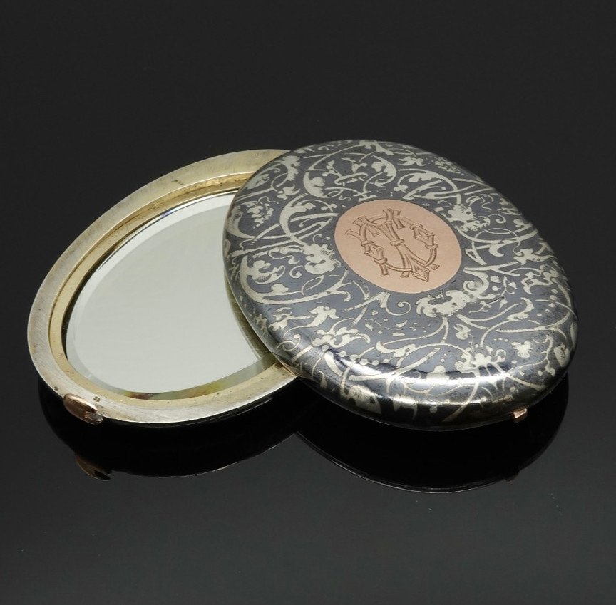 Sliding Mirror With Niellé Silver Pendant And Gold Monogram Cartridge, France Late 19th Century