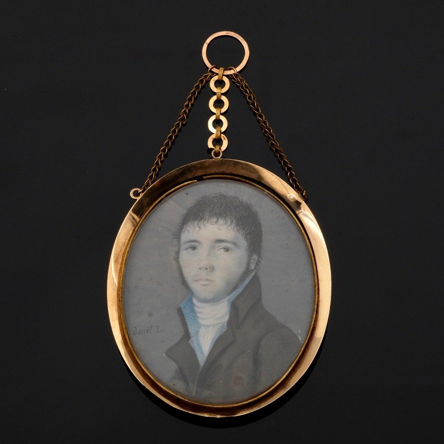 Miniature Medallion Pendant Empire Period Gold Mount With Chains