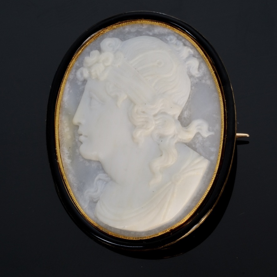 Early 19th Century Ephebe Brooch, Gold And Enamel Cameo 