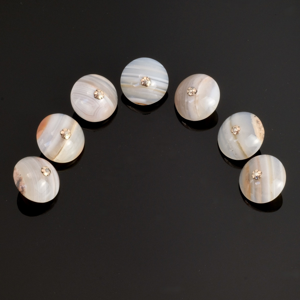 Set Of Seven 18th Century Buttons, Silver And Gold Agate In Their Chagrin Case-photo-2