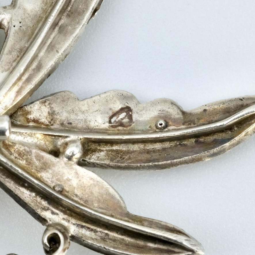 Broche Napoléon III insecte ailé argent perles et oeil de tigre-photo-2