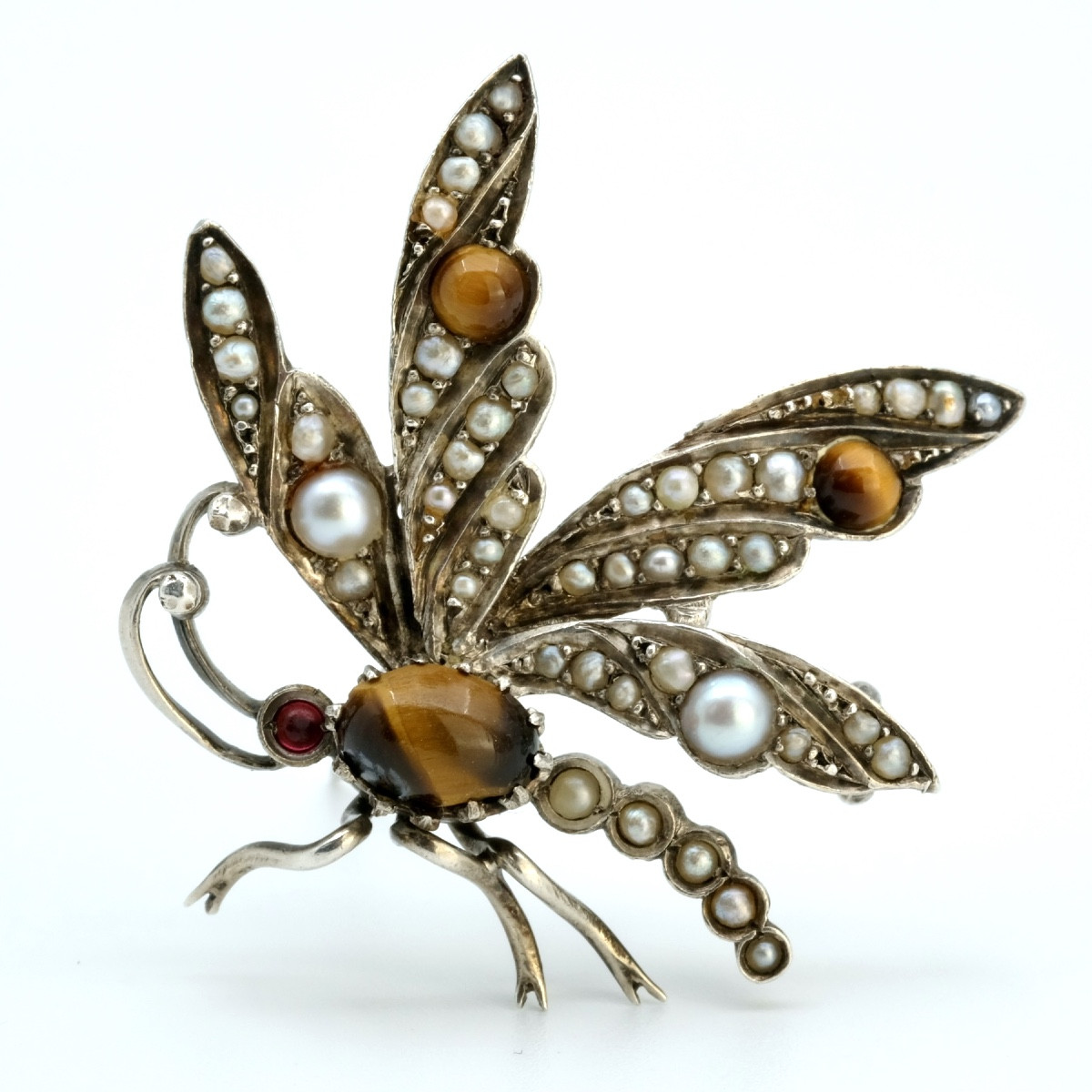 Broche Napoléon III insecte ailé argent perles et oeil de tigre