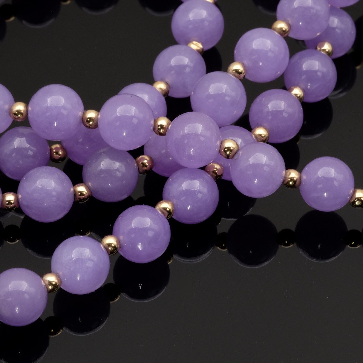 Lavender Jade Bead Necklace With Gold-plated Spacers-photo-3