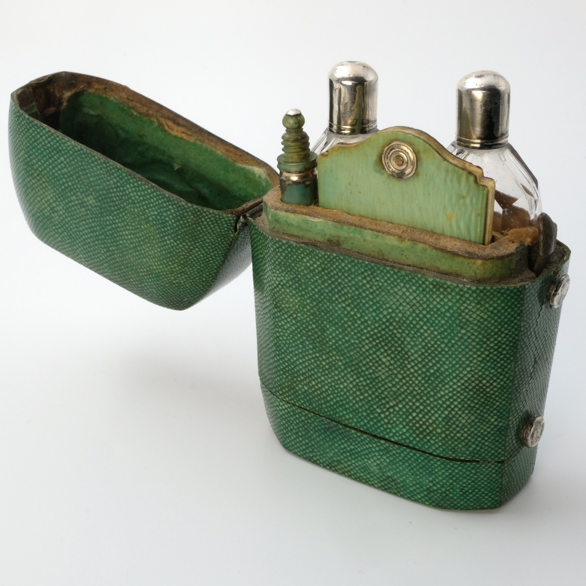 Nécessaire galuchat double flacons avec boite à mouches 18ème siècle-photo-4