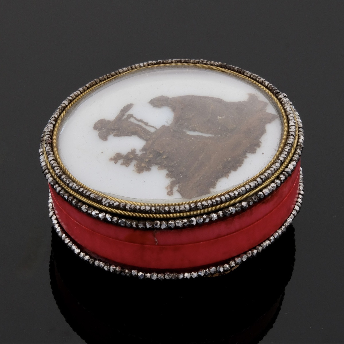 18th Century Ivory Box, Bas-relief Wax, Cupid, Steel Beads-photo-4