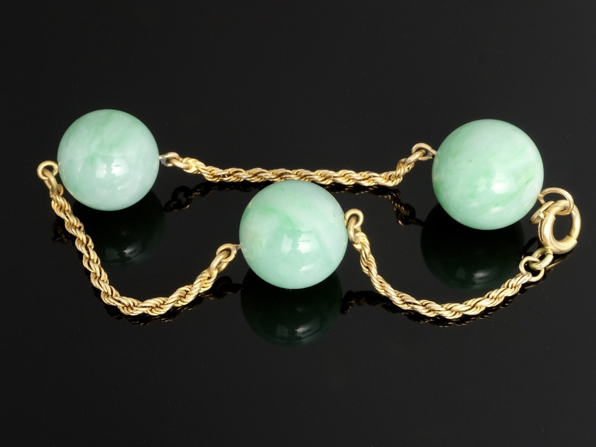 Bracelet époque Art Déco or boules de jadéite sur chaîne torsadée-photo-4