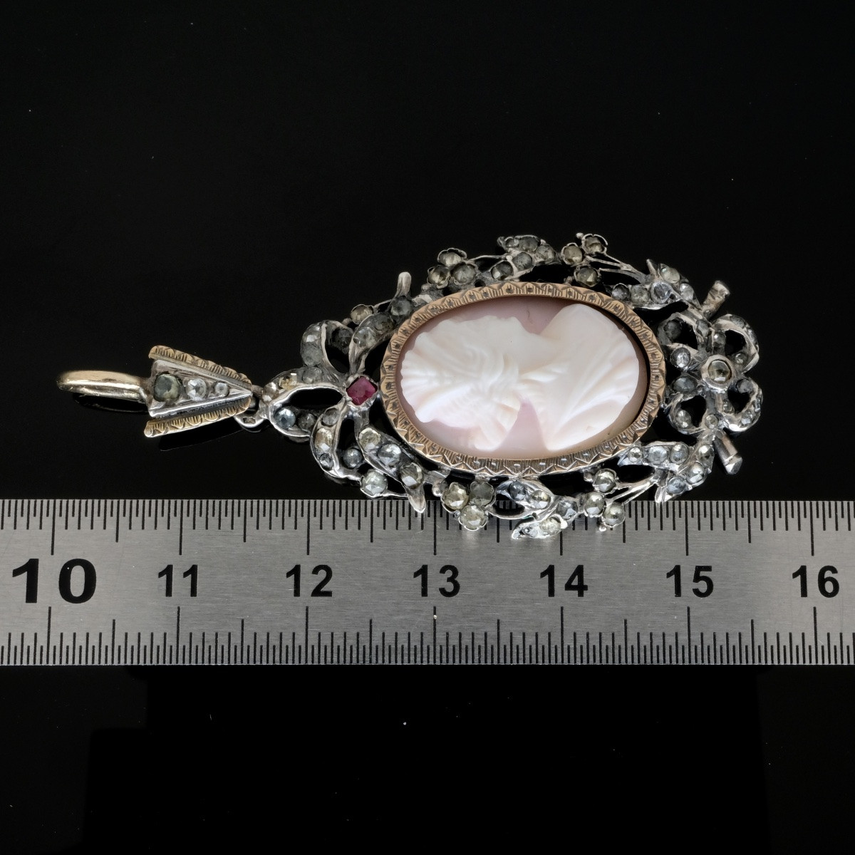 Pendentif époque Napoléon III camée et cristaux argent et or-photo-4