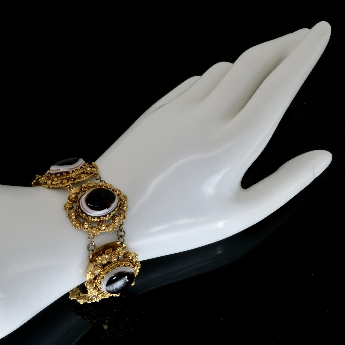 Pinchbeck Cannetille And Bull's Eye Agate Bracelet, Georgian Period-photo-4