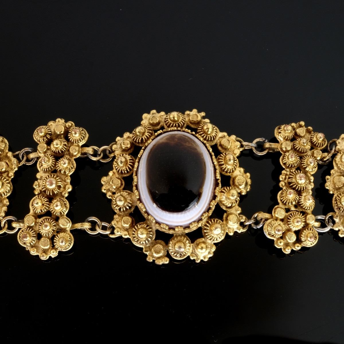 Pinchbeck Cannetille And Bull's Eye Agate Bracelet, Georgian Period-photo-3