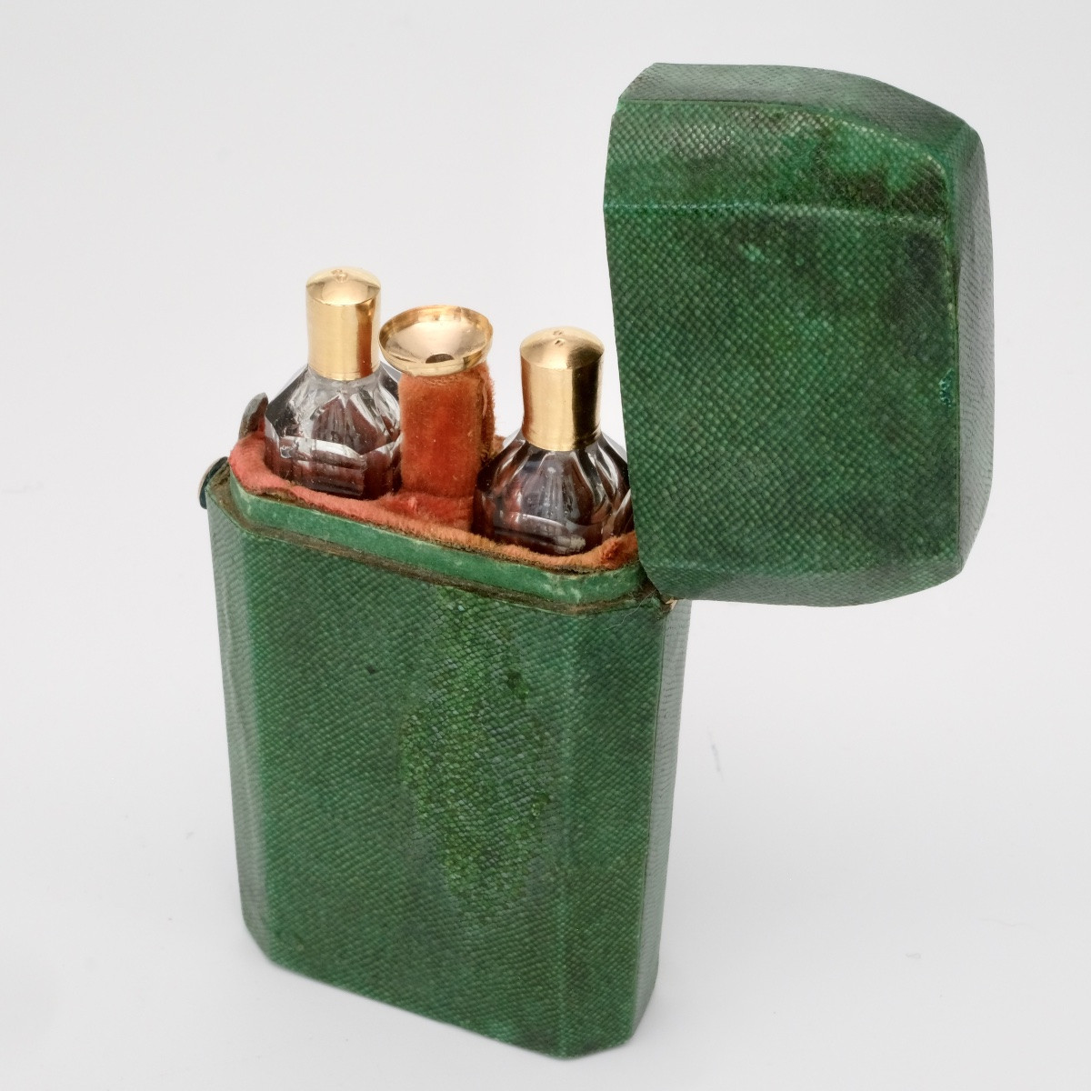 Nécessaire à parfums galuchat 2 flacons cristal et or avec entonnoir 18ème siècle-photo-6
