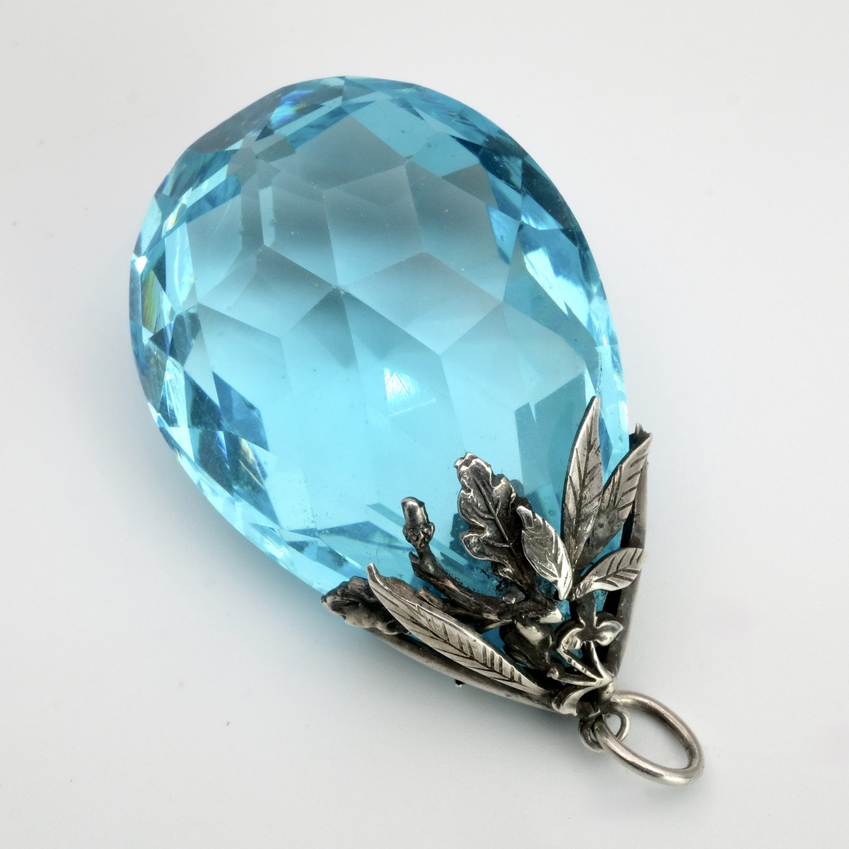 Pendentif Arts and Crafts goutte facettée feuillages argent 1930-photo-3