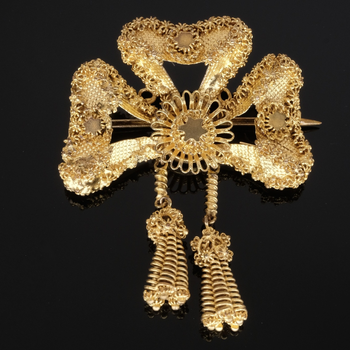 Gold Brooch With Knot And Tassels, Restoration Period, Charles X