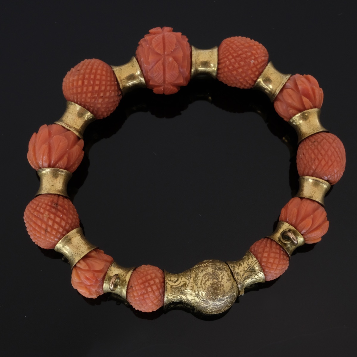 Bracelet début 19ème siècle Corail sculpté et Pomponne-photo-4