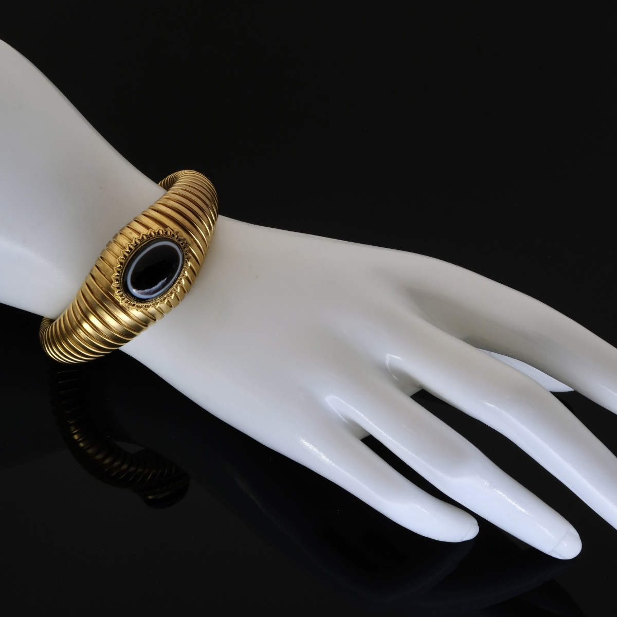 Bracelet Victorien agate zonée "bull's eye" métal doré vers 1870-photo-2