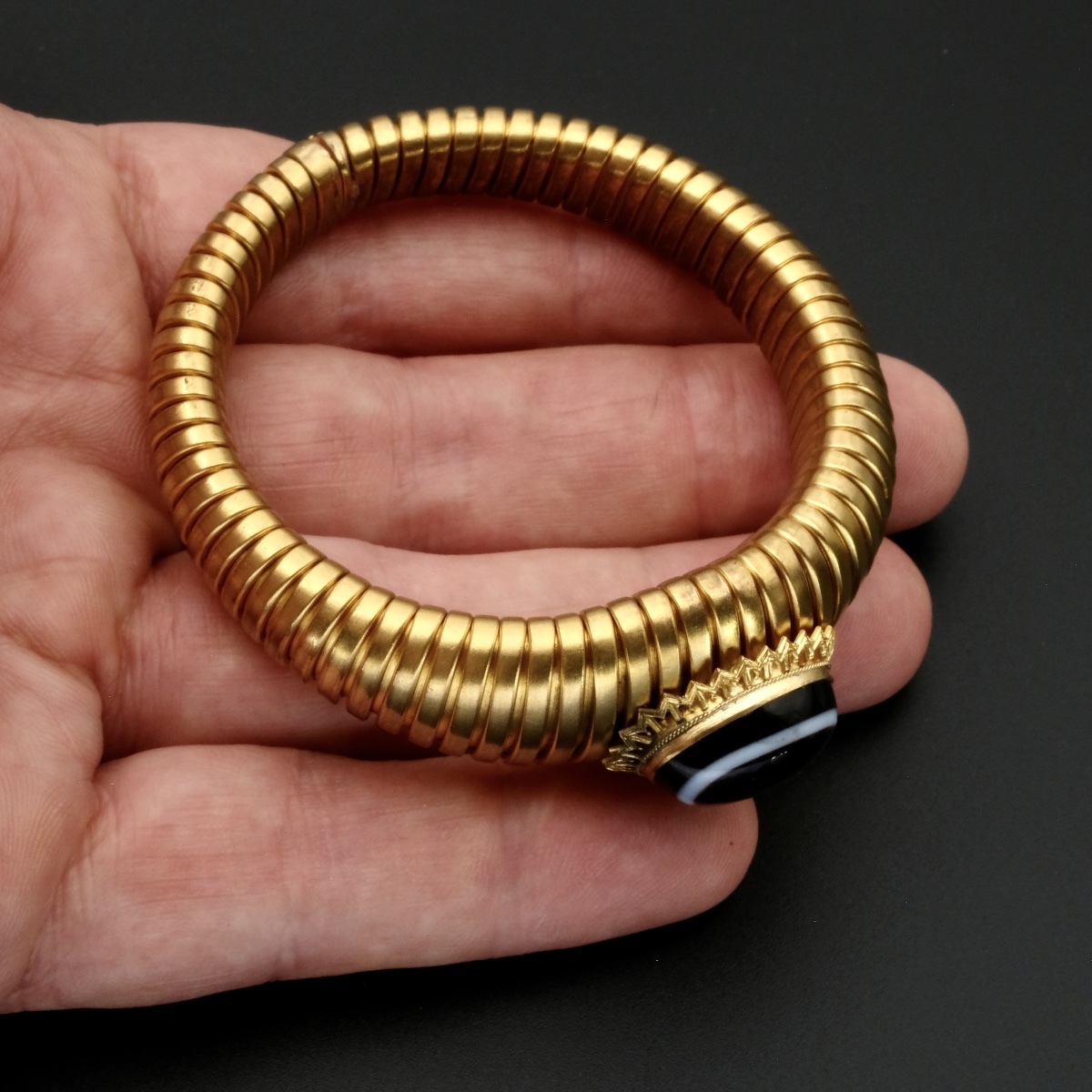 Bracelet Victorien agate zonée "bull's eye" métal doré vers 1870-photo-3