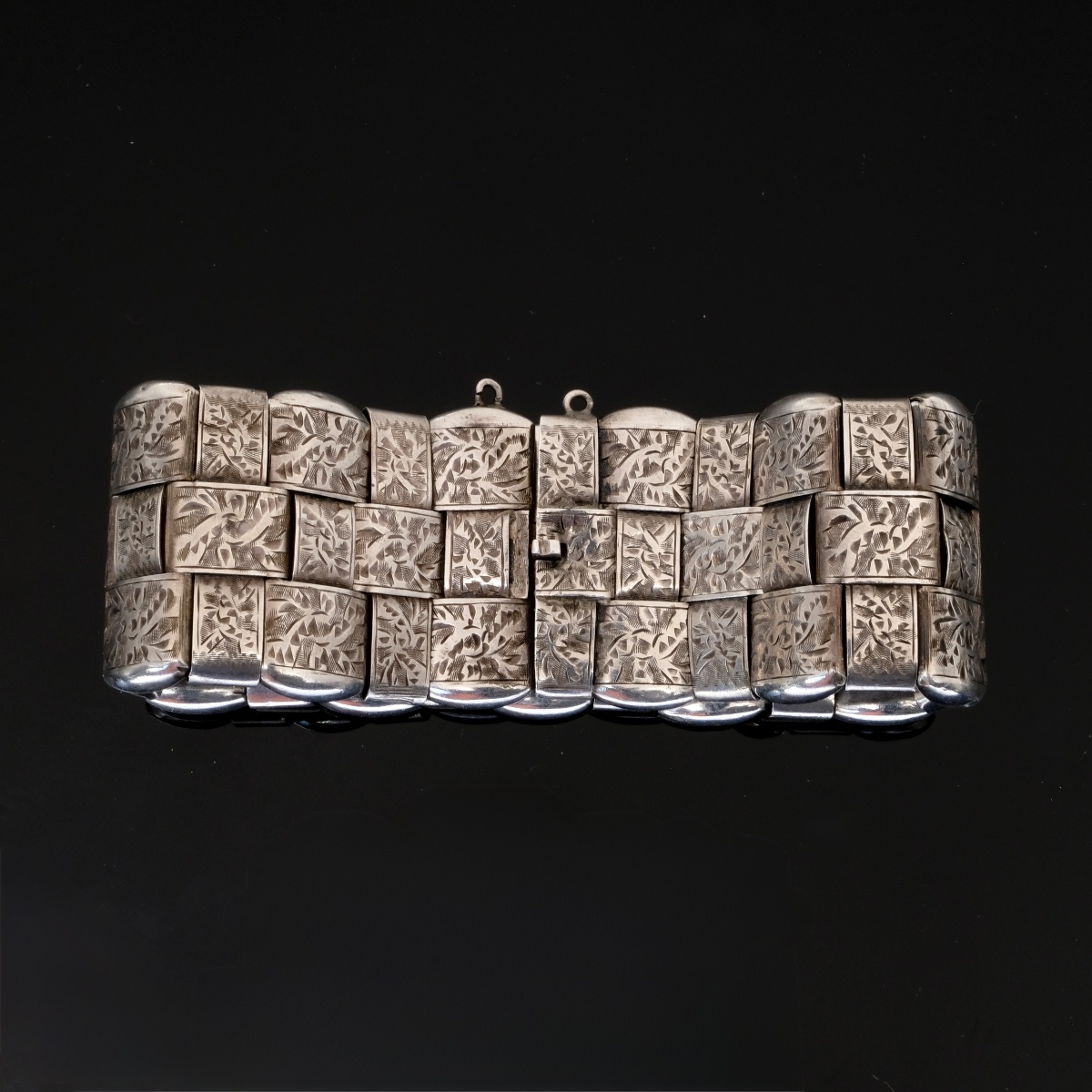 Bracelet époque Napoléon III manchette articulée argent gravé-photo-4