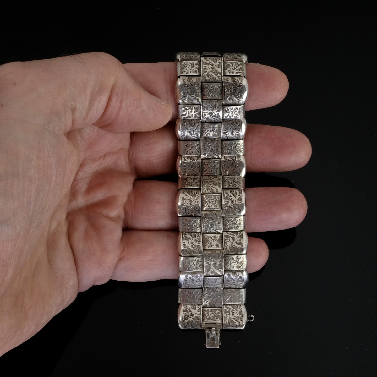 Bracelet époque Napoléon III manchette articulée argent gravé-photo-5