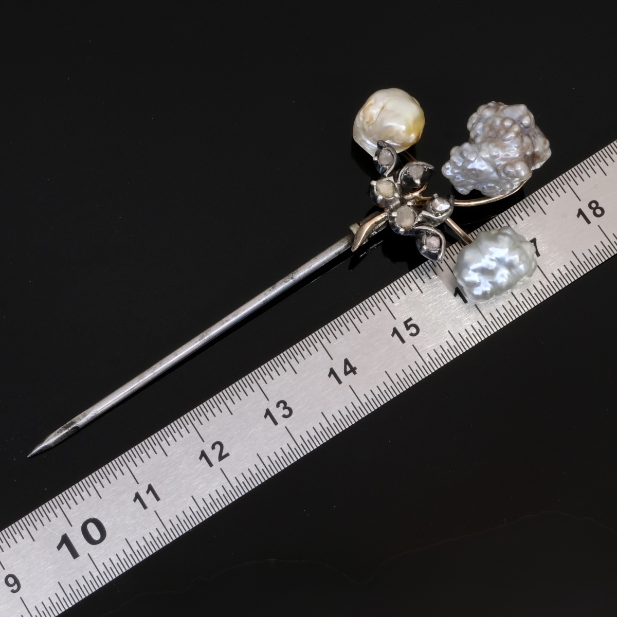 Épingle de revers perles fines baroques et roses diamants début 19ème-photo-5
