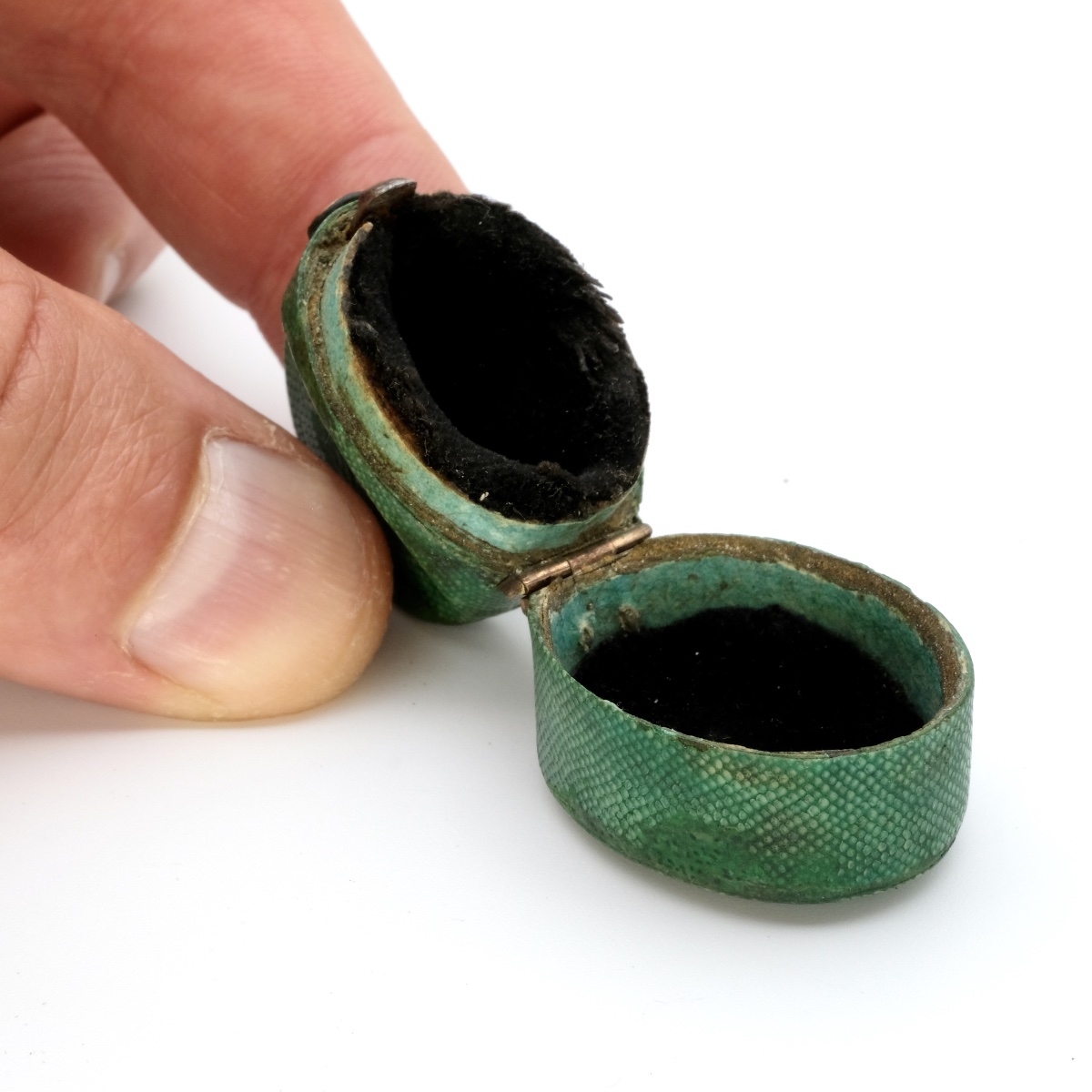 18th-century Green Stingray Ring Box-photo-4