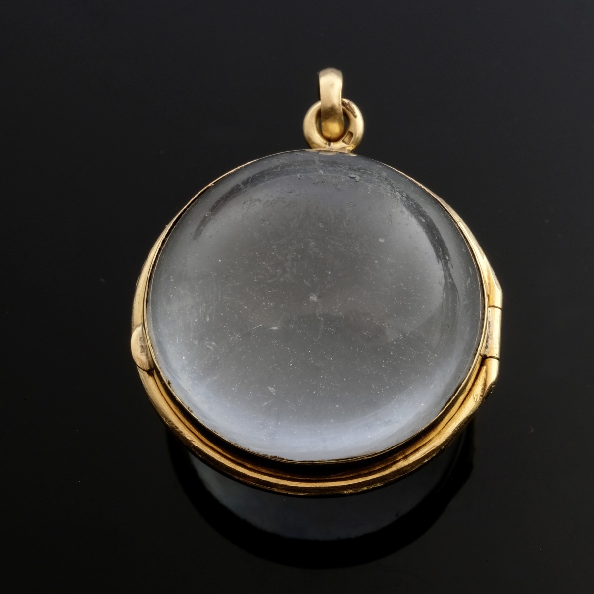 "pool Of Light" Crystal And 18-karat Gold Medallion, 1900-photo-3