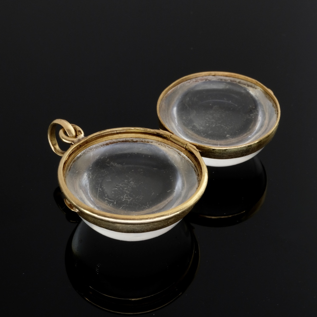 "pool Of Light" Crystal And 18-karat Gold Medallion, 1900-photo-4