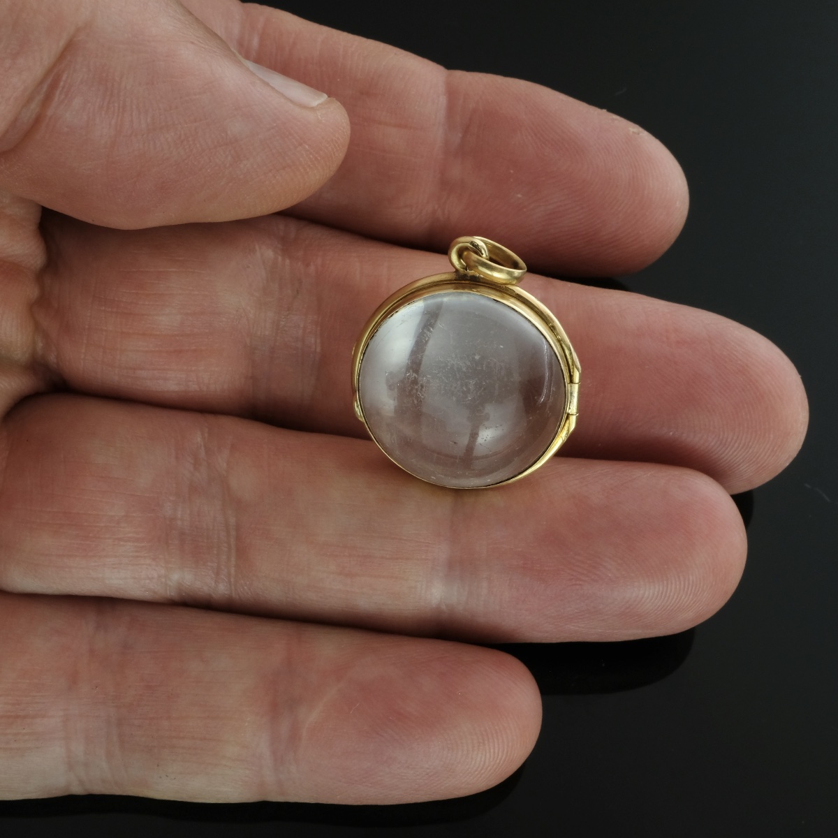 "pool Of Light" Crystal And 18-karat Gold Medallion, 1900-photo-4