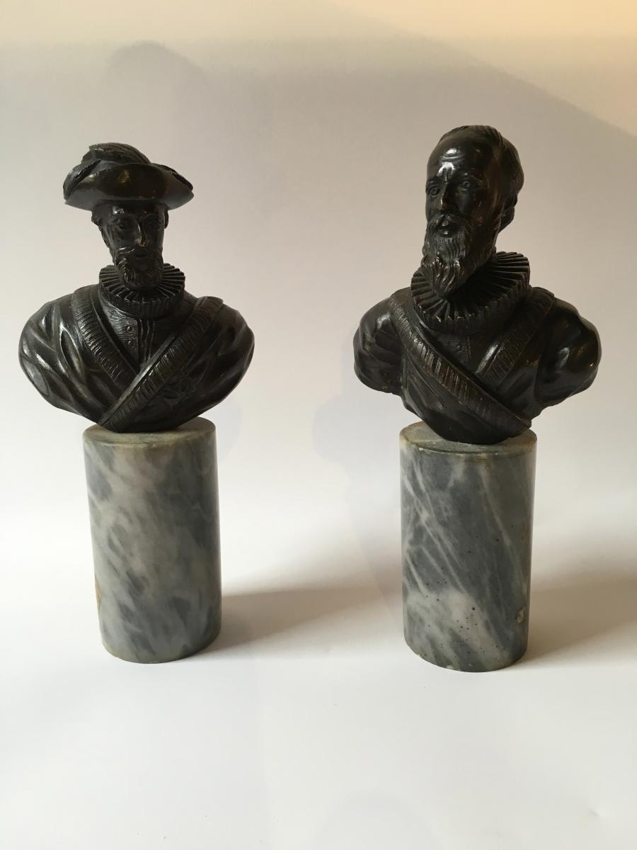 Paire De Bustes En Bronze
