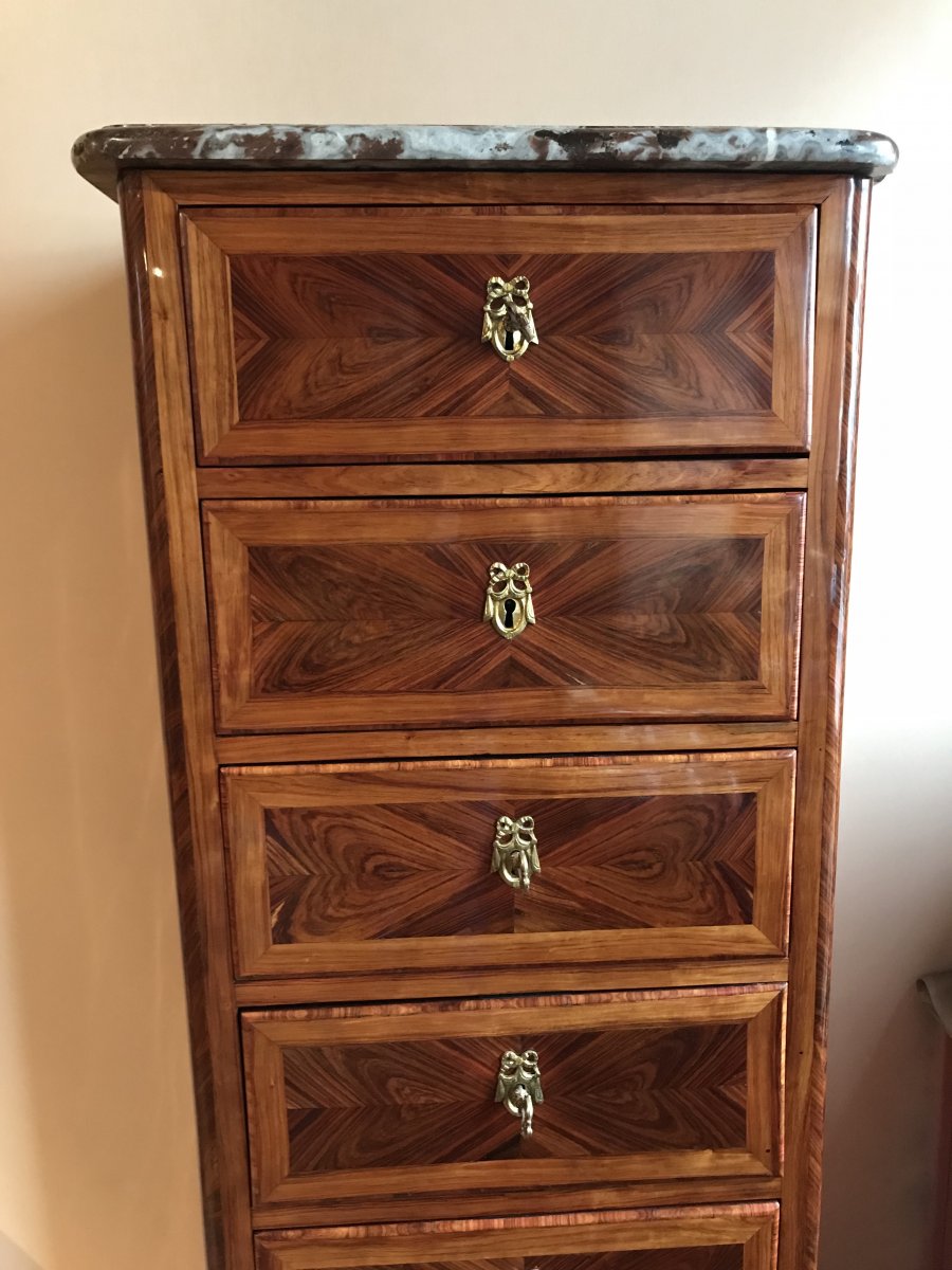 Chiffonnier En Bois De Placage