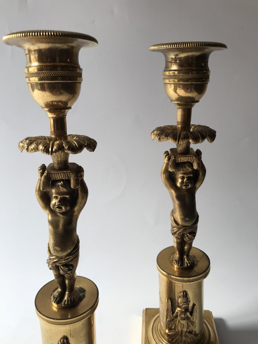 Paire De Bougeoirs En Bronze Ciselé Et Doré Début XIXème Siècle-photo-2